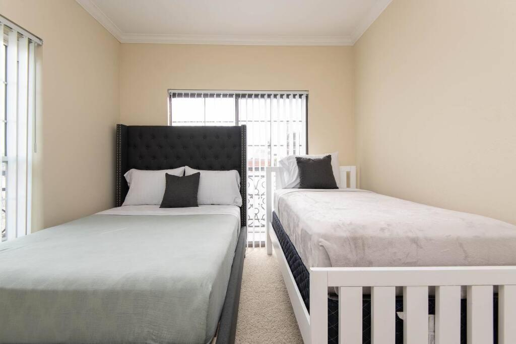 Apartment Santa Monica Pier 5 Min Walk Sleeps 5 Near Promenade