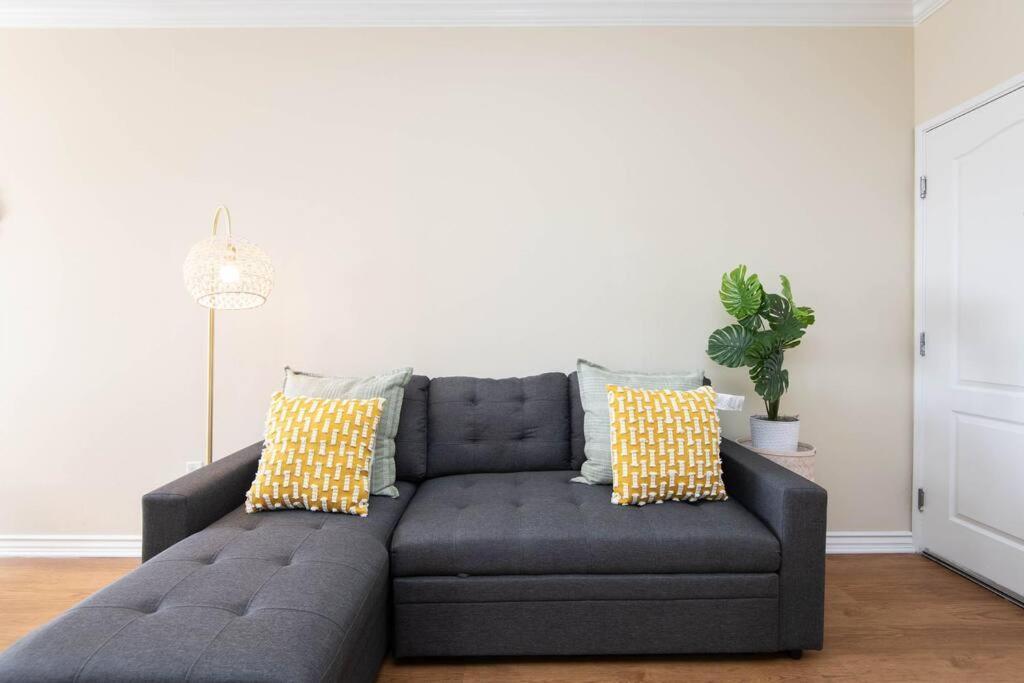 Apartment Santa Monica Pier 5 Min Walk Sleeps 5 Near Promenade Los Angeles